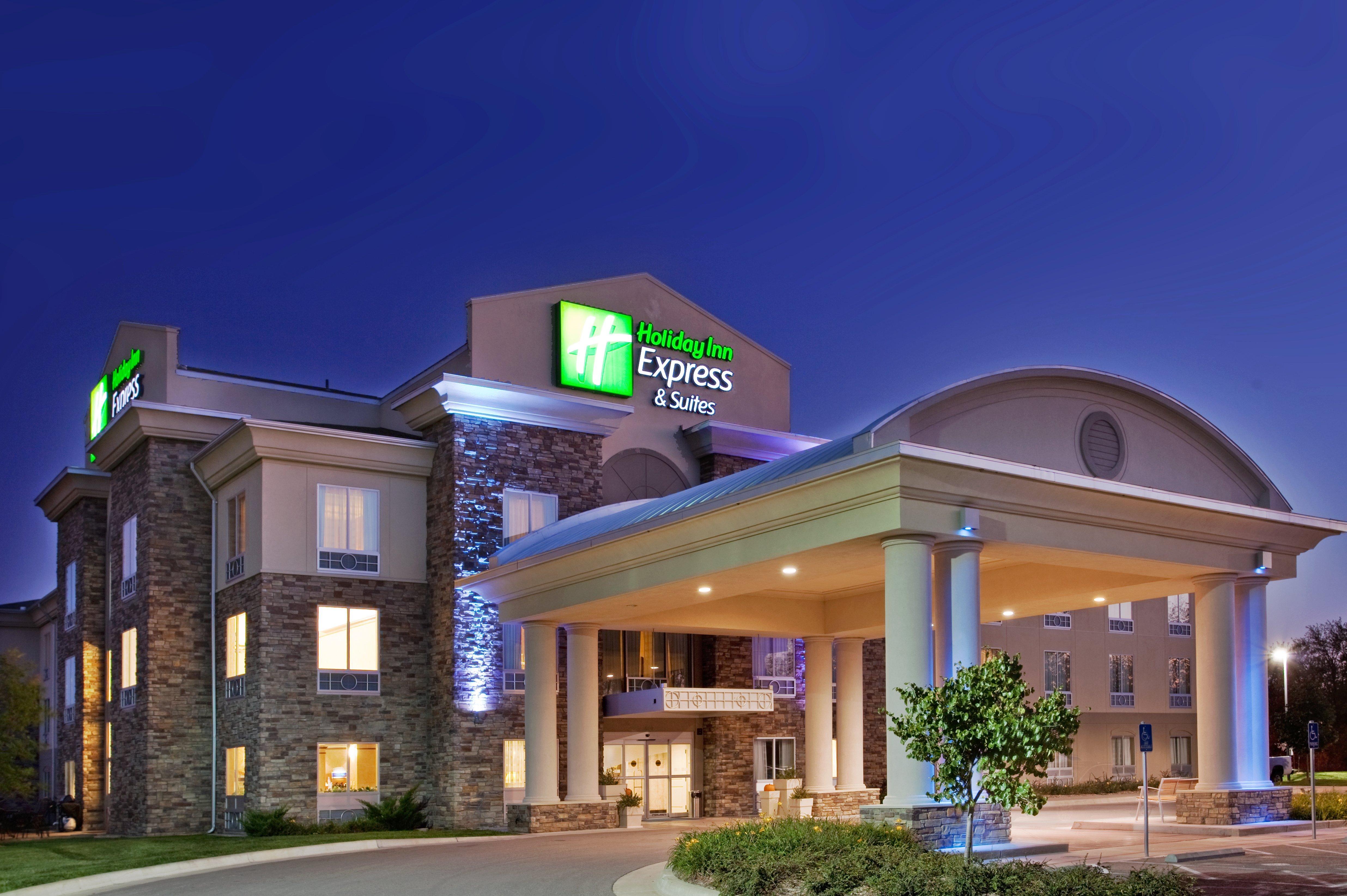 Holiday Inn Express & Suites East Wichita I-35 Andover By Ihg Bagian luar foto