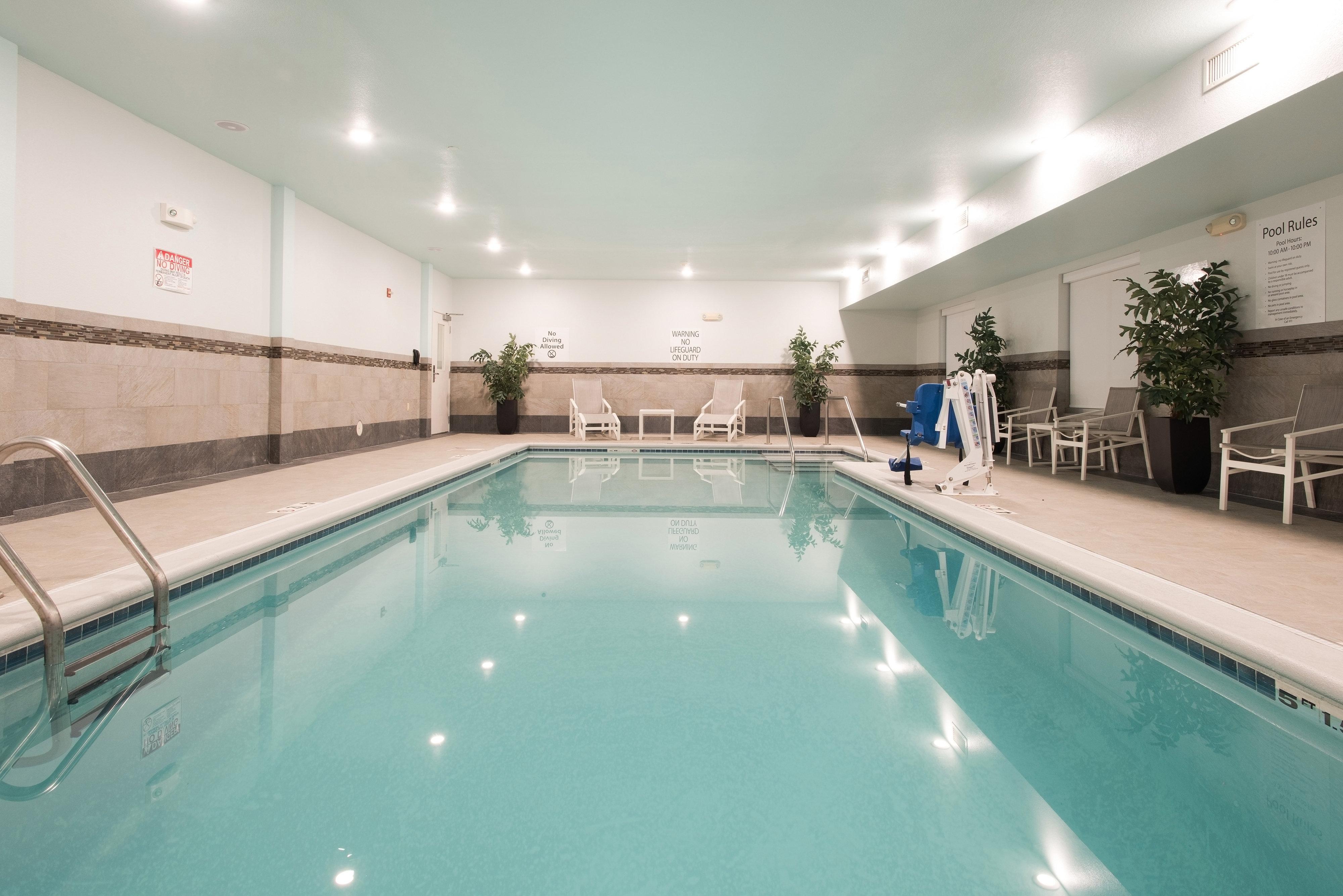 Holiday Inn Express & Suites East Wichita I-35 Andover By Ihg Bagian luar foto
