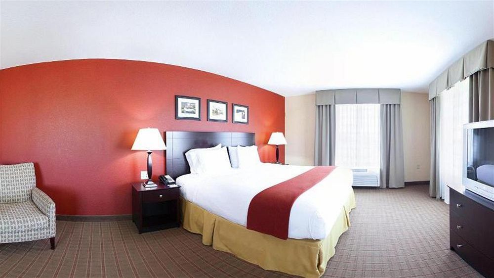 Holiday Inn Express & Suites East Wichita I-35 Andover By Ihg Bagian luar foto